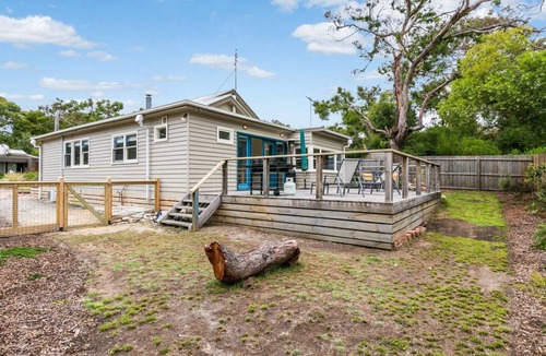 Anglesea House | Sand, Surf & Sunshine