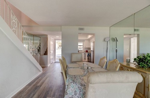 Southern Shores House | Sandal Sand Cottages on Beach