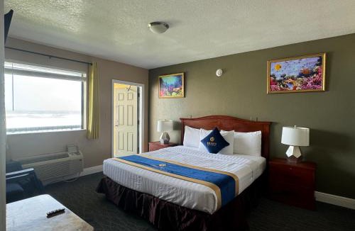 Rogers Seabreeze Hotel | Sandals Inn