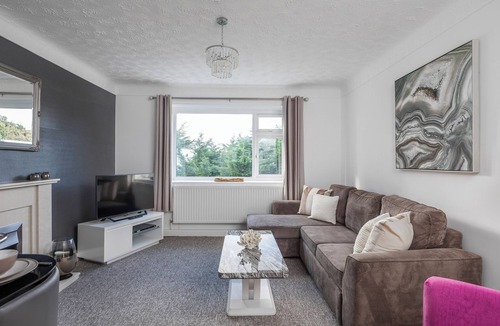 Sandbanks Apartment | Sandbanks Peninsula | Beach | 4 Guests