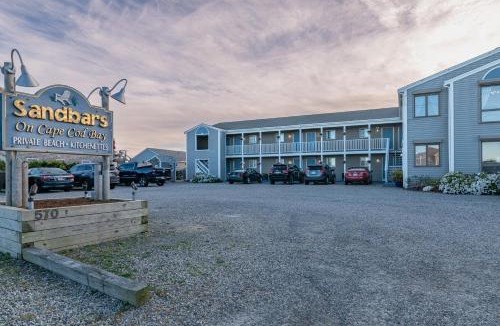North Truro Hotel | Sandbars Inn
