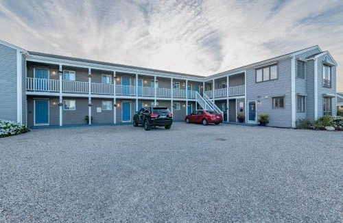 North Truro Hotel | Sandbars Inn