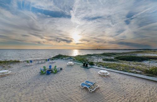 North Truro Hotel | Sandbars Inn