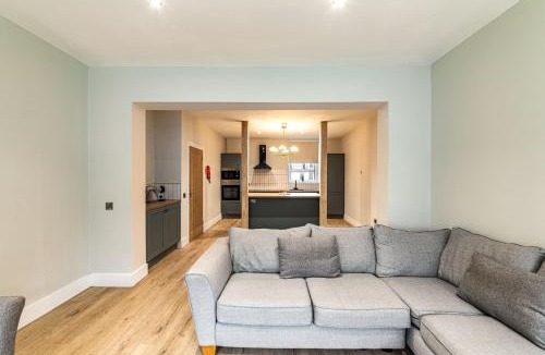 Hawick House | Sandbed