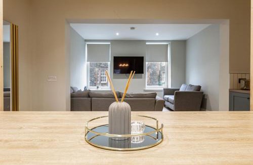 Hawick House | Sandbed