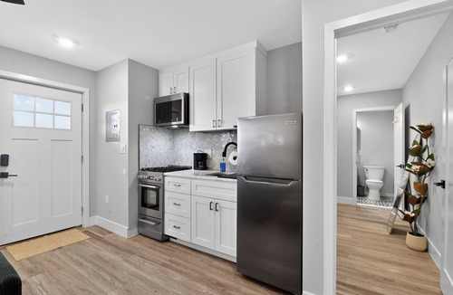 Margate City Condo | Sandbox and Sunshine. Adorable 1 Bd 1 Bath Condo in Margate