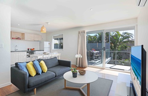 Tugun Apartment | Sandbox Luxury Beach Front Apartments