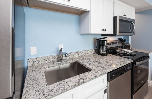 Shibui Sands Condo | Sandcastle Condominiums Unit 402