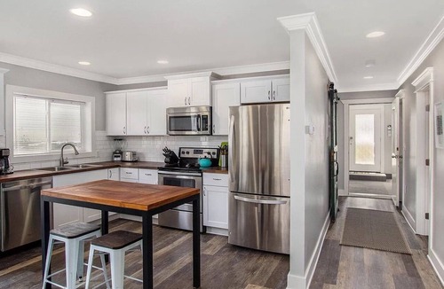 Bluffton Cottage | Sandcastle Muskegon Beach Cottage