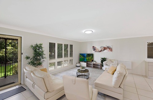 Budgewoi Apartment | Sandcastles - Pet Friendly Accommodation