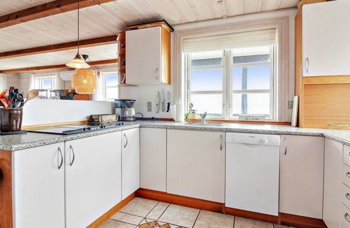 Ronbjerg House | "Sander" - 10m to the fjord by Interhome