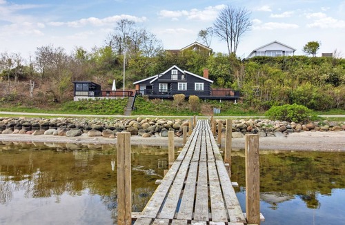 Ronbjerg House | "Sander" - 10m to the fjord by Interhome