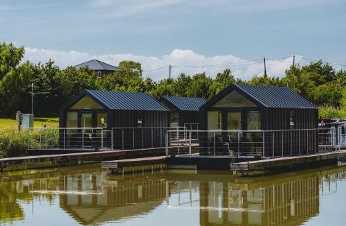 Huxley House | Sanderling