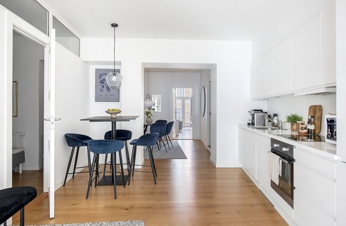 Copenhagen City Centre Apartment | Sanders Leaves 2- Chic Apt for 8 persons in Central Copenhagen