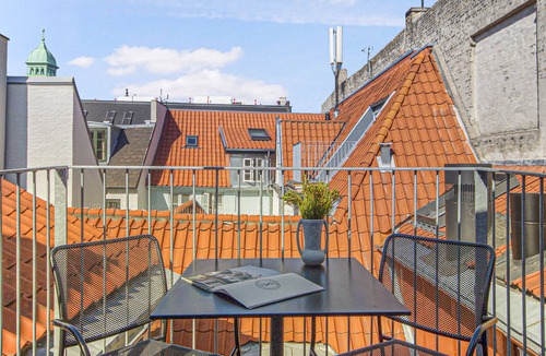 Copenhagen City Centre Apartment | Sanders Regent 5 - Large Apt with Terrace right in Centre of Copenhagen