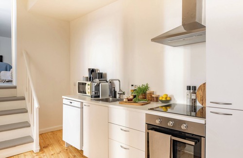 Copenhagen City Centre Apartment | Sanders Tivoli 2 - Spacious 3 Bedroom near Tivoli