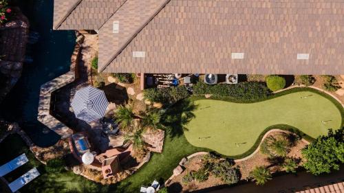 Village At Aviano House | Sandflower by AvantStay