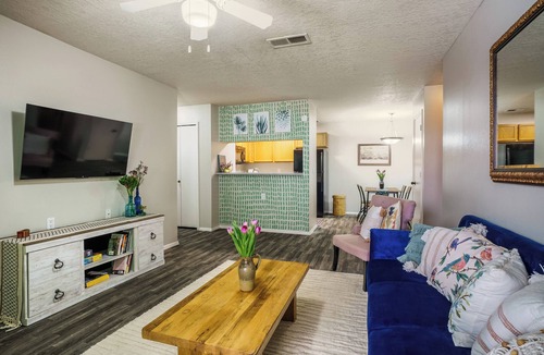 S Y Jackson Apartment | Sandia Escape
