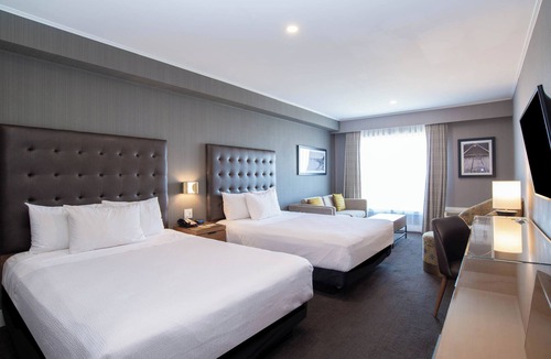 Hamilton Hotel | Sandman Hotel Hamilton