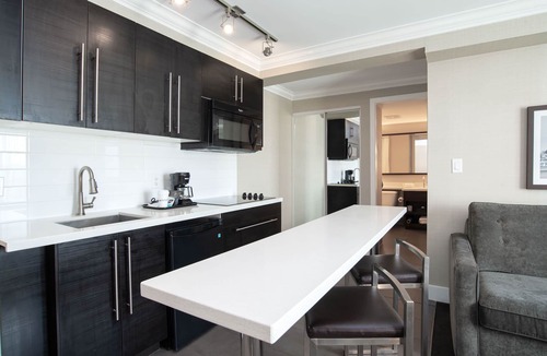 Oakville Hotel | Sandman Hotel Oakville