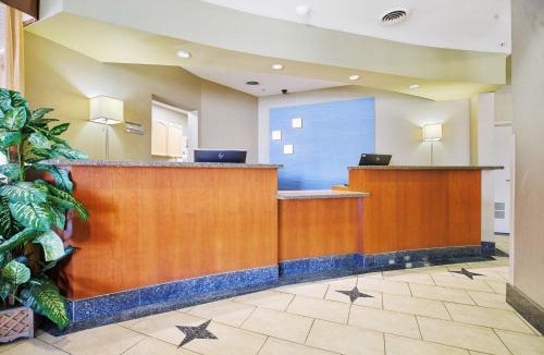 Downtown London Hotel | Sandman Hotel & Suites London Downtown