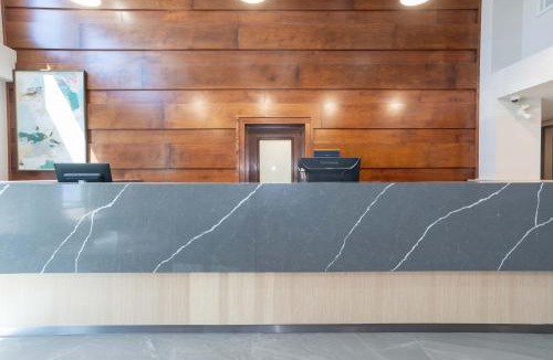 Regina Hotel | Sandman Hotel & Suites Regina