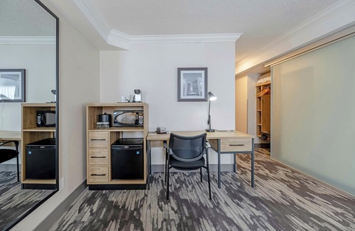 Northeast Mississauga Hotel | Sandman Signature Mississauga Hotel