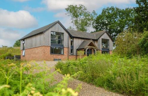 Saxmundham House | Sandown