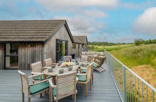 Saxmundham House | Sandown