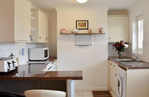 Sandown House | Sandown Retreat