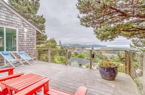 Pacific City House | Sandpiper Cottage - Meredith Lodging