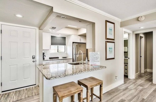 Holiday Isle Condo | Sandpiper cove Unit 2124! Beach service included! Beachfront! Sleeps 6!