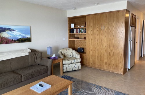 Lincoln City Apartment | Sandpiper Suite 104