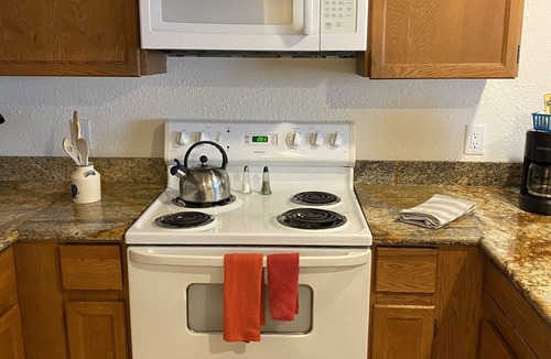 Lincoln City Condo | Sandpiper Suite 307