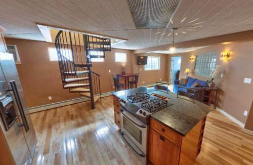 York Beach Hotel | Sands By The Sea Motel