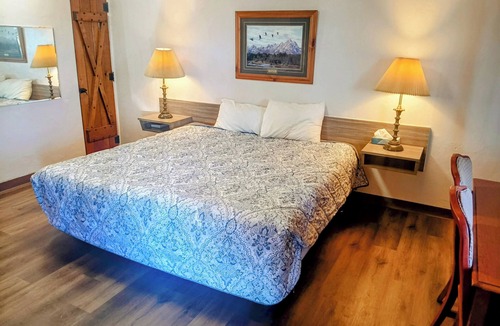 Cheyenne Hotel | Sands Motel