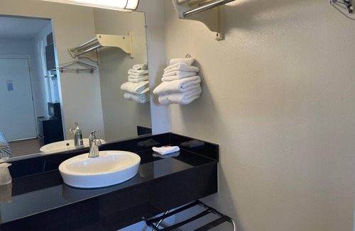 Van Horn Hotel | Sands Motel