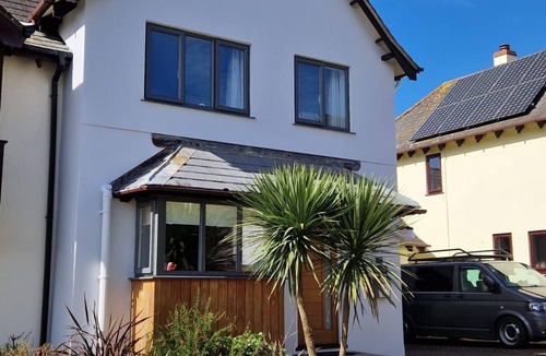 Croyde Cottage | Sands, Sleeps 6, Pets