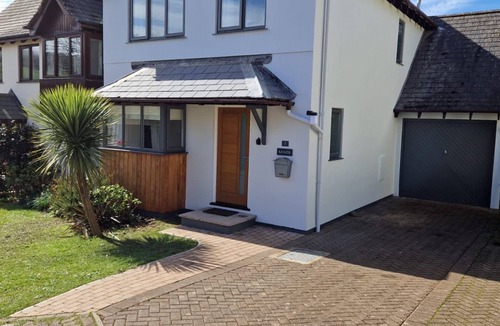 Croyde Cottage | Sands, Sleeps 6, Pets