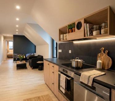 Noisy-sur-Ecole Apartment | Sandstone