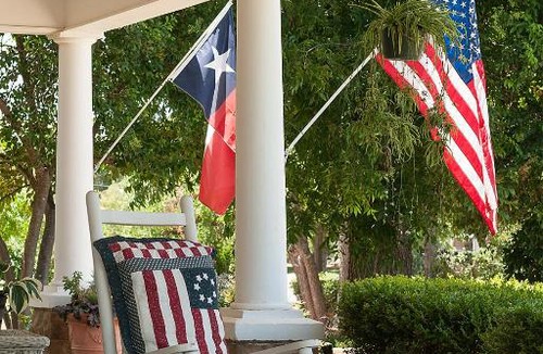 Llano Bed & Breakfast | Sandstone Street Bed and Breakfast