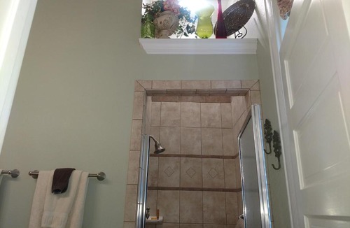 Llano Bed & Breakfast | Sandstone Street Bed and Breakfast