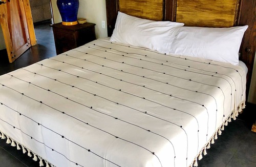 Santa Fe de la Laguna Hotel | Sandunga Cabañas Boutique