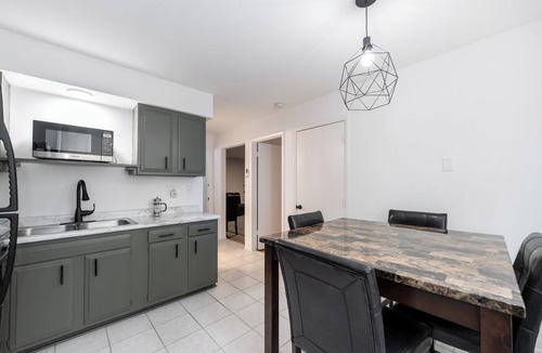 Sandwich Apartment | Sandwich IL 1BR | Near Lake + Downtown