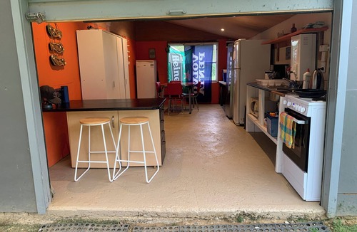 Port Charles House | Sandy Bay Kiwiana Classic