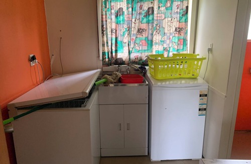 Port Charles House | Sandy Bay Kiwiana Classic