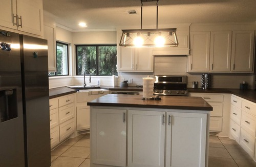 Florida Panhandle House | Sandy beachfront home on Perdido Bay