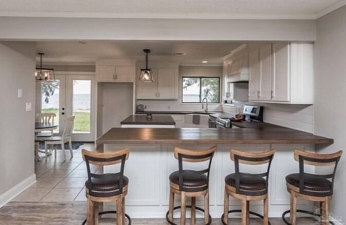 Florida Panhandle House | Sandy beachfront home on Perdido Bay