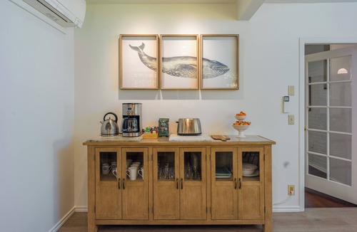 Eastsound Cottage | Sandy Beachfront, Hot Tub, Pet-Friendly, Kayaking