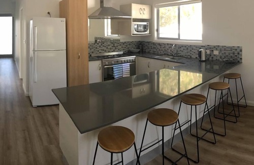 Hat Head House | Sandy Bottoms - Beach & Creek Escape